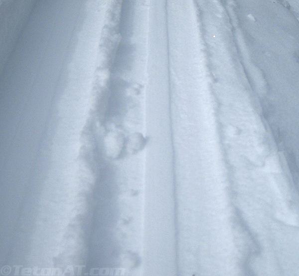 mark-in-the-snow-with-black-diamond-slpit-skins mark-in-the-snow-with-black-diamond-slpit-skins