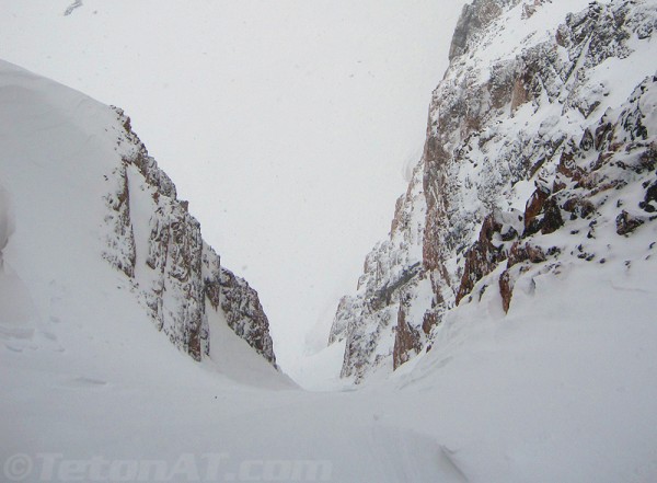 looking down sneaker couloir