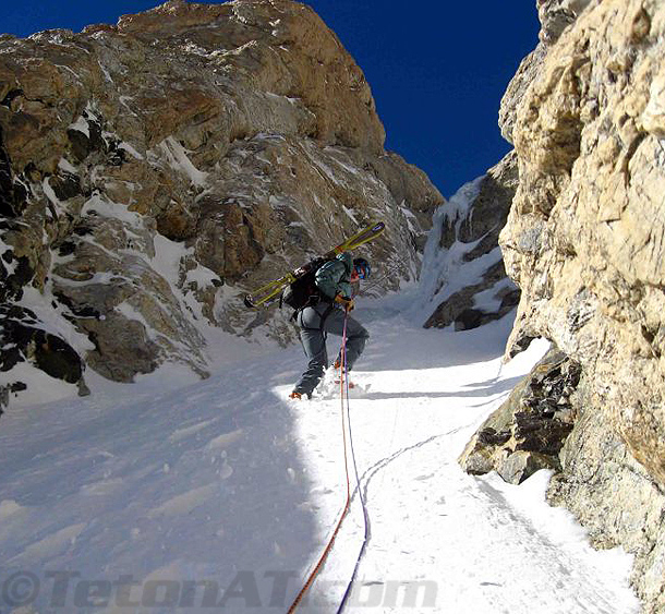 rappeling in the chevy couloir