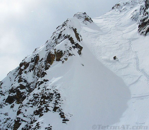 reed skis the couloir