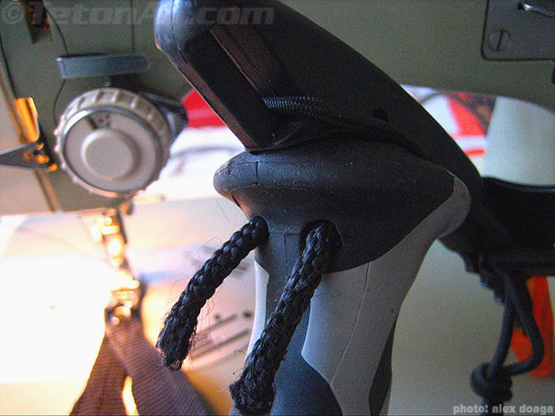 cord threaded though whippet grip