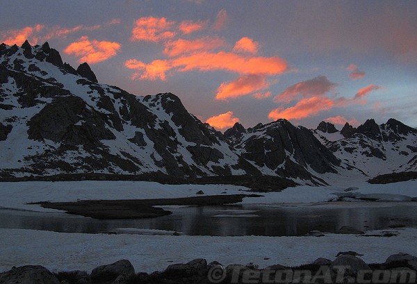 sunset in titcomb basin